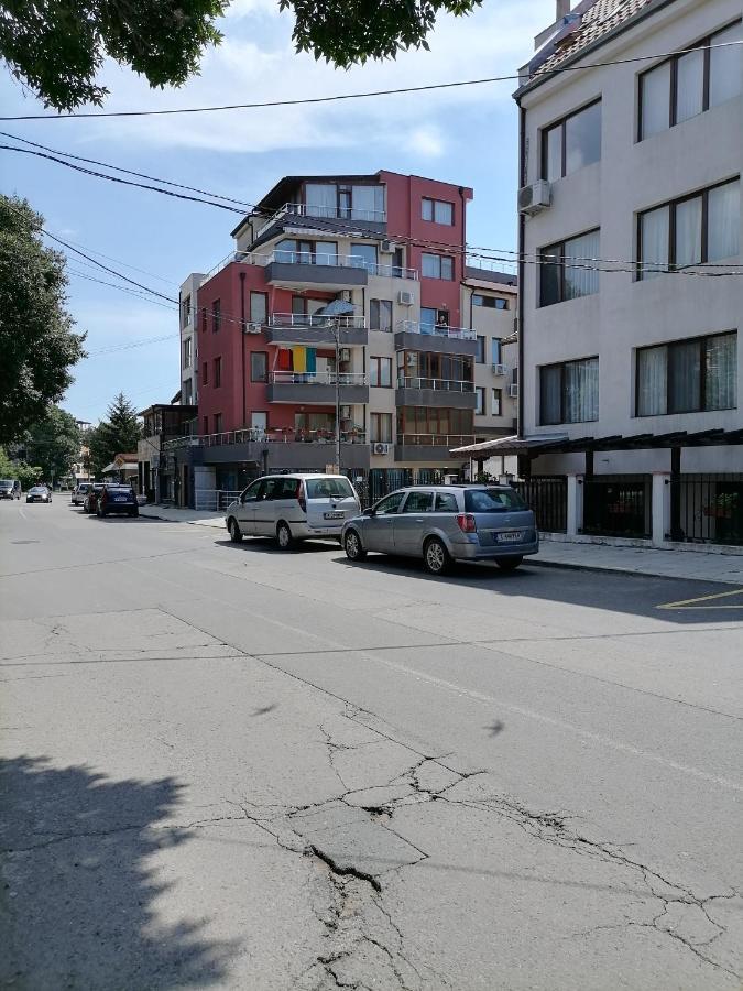 White Home-Apartament Бургас Экстерьер фото