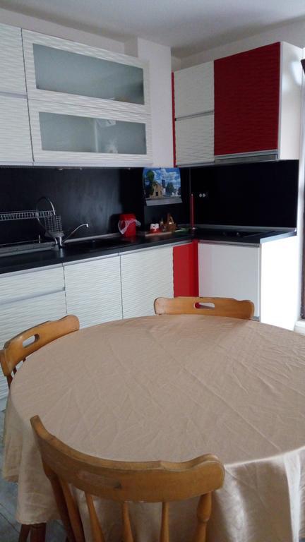 White Home-Apartament Бургас Экстерьер фото